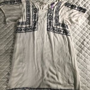 Alya embroidered dress